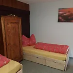 St Maximin Apartment